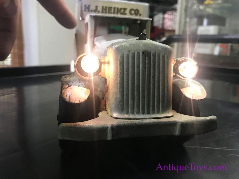 MetalCraft Heinz 57 Light Up Pressed Steel Truck <FONT COLOR="ff000 ">*SOLD*</font>