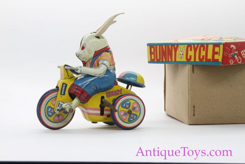 Bunny Cycle Tin Windup Trike <FONT COLOR="ff000 ">*SOLD*</font> - Image 4