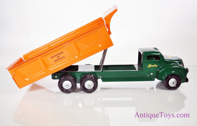 1940’s Lincoln Toys Department of Highways Pressed Steel Dump Truck <FONT COLOR="ff000 ">*SOLD*</font> - Image 6