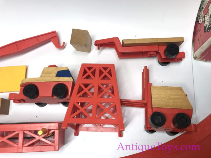 Vintage Mattel Preschool Putt Putt Construction Yard for Sale <FONT COLOR="ff000 ">*SOLD*</font> - Image 12
