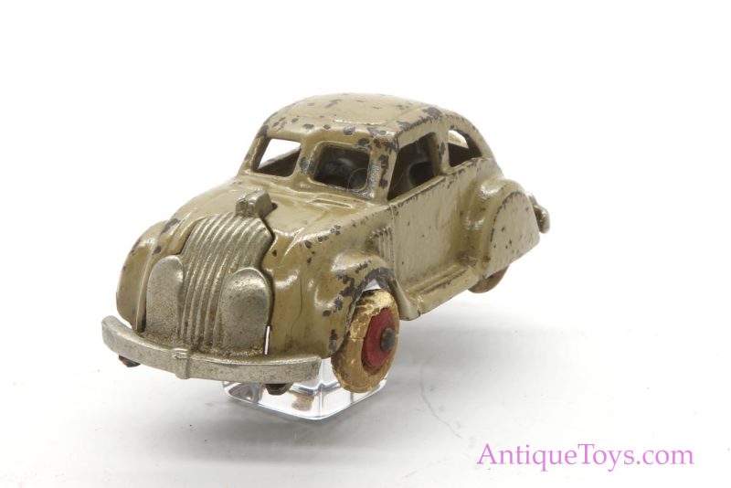 Hubley Tan Cast Iron Chrysler Airflow for Sale <FONT COLOR="ff000 ">*SOLD*</font> - Image 6