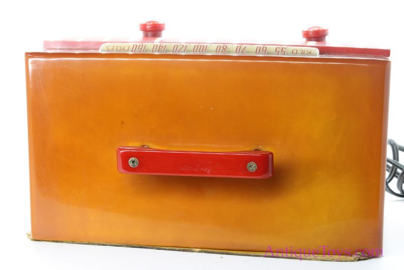 Garod “Commander” Model 6AU-1 Art Deco Style Catalin/Bakelite AM Tube Radio in Butterscotch & Red <FONT COLOR="ff000 ">*SOLD*</font> - Image 5