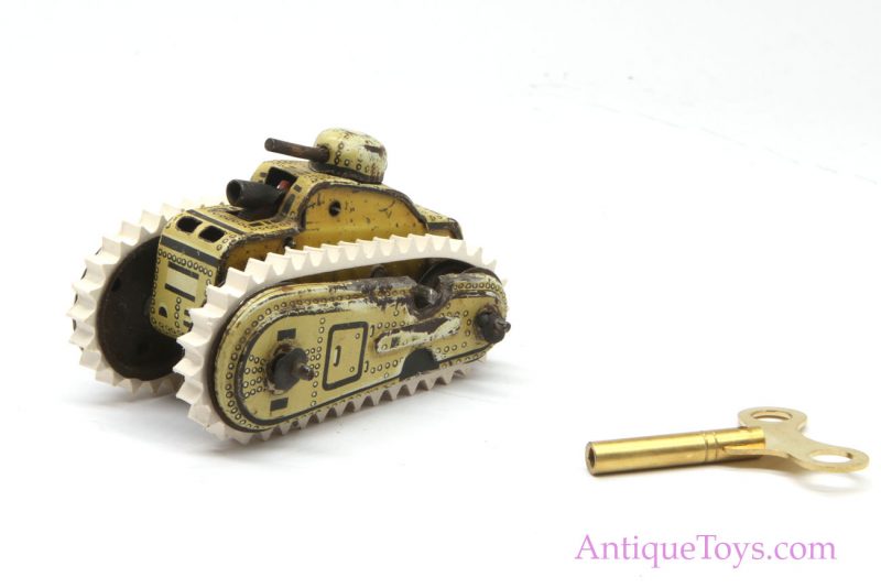 Japanese Tin Windup Tank Prewar Toy for Sale <FONT COLOR="ff000 ">*SOLD*</font> - Image 5
