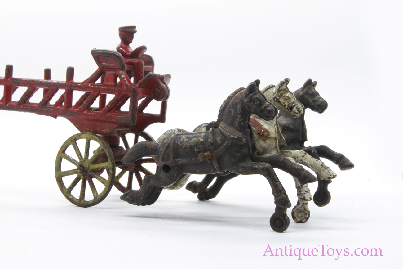 Cast iron 3 horse drawn fire wagon outlet