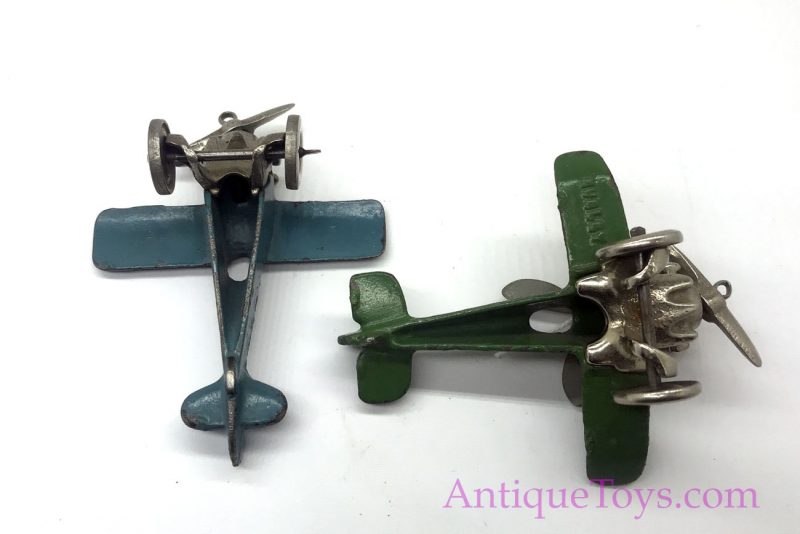 Gyro Copter and Lindy Cast Iron Planes by Hubley <FONT COLOR="ff000 ">*SOLD*</font> - Image 6