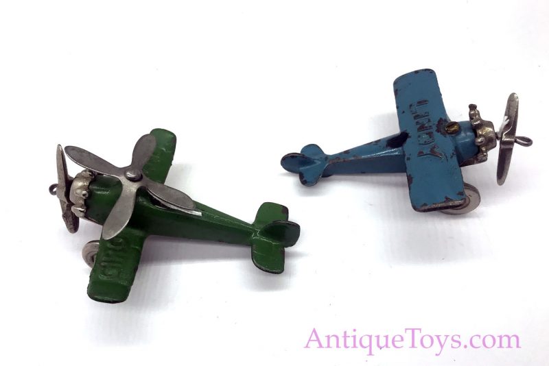 Gyro Copter and Lindy Cast Iron Planes by Hubley <FONT COLOR="ff000 ">*SOLD*</font> - Image 4