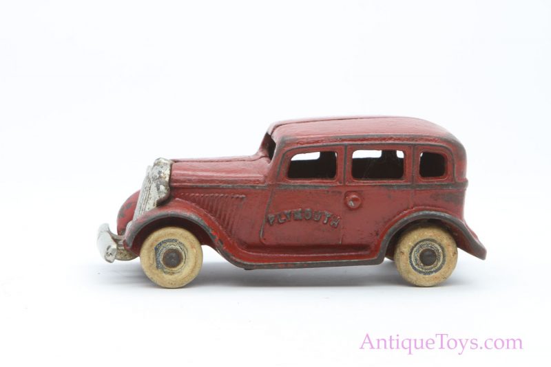 Arcade Plymouth Cast Iron Car Toy<FONT COLOR="ff000 ">*SOLD*</font>