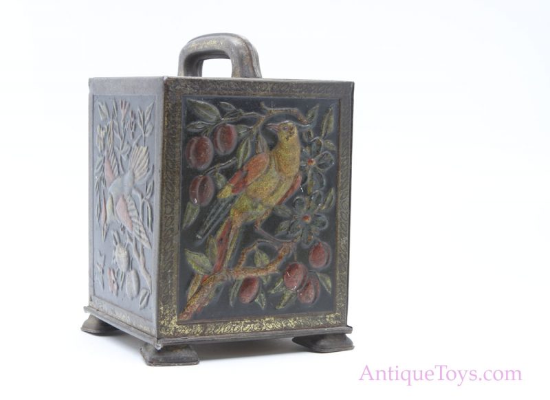 W&R Jacob and Co. Bird Biscuit Tin <FONT COLOR="ff000 ">*SOLD*</font>