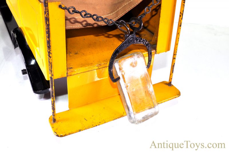 Original ca. 1920’s Buddy L Pressed Steel Ice Delivery Truck <FONT COLOR="ff000 ">*SOLD*</font> - Image 10