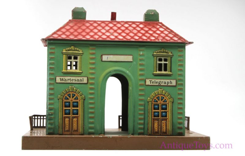 Marklin Tin Train Station For Sale- Antique Toy <FONT COLOR="ff000 ">*SOLD*</font> - Image 5
