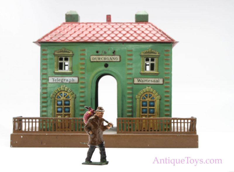 Marklin Tin Train Station For Sale- Antique Toy <FONT COLOR="ff000 ">*SOLD*</font>