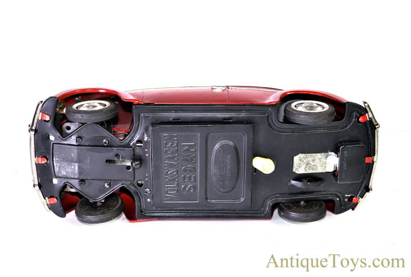 Vintage 1960’s Bandai Battery Op. Tin Lithograph Red Volkswagen Sedan VW Bug Japan #4071 <FONT COLOR="ff000 ">*SOLD*</font> - Image 11