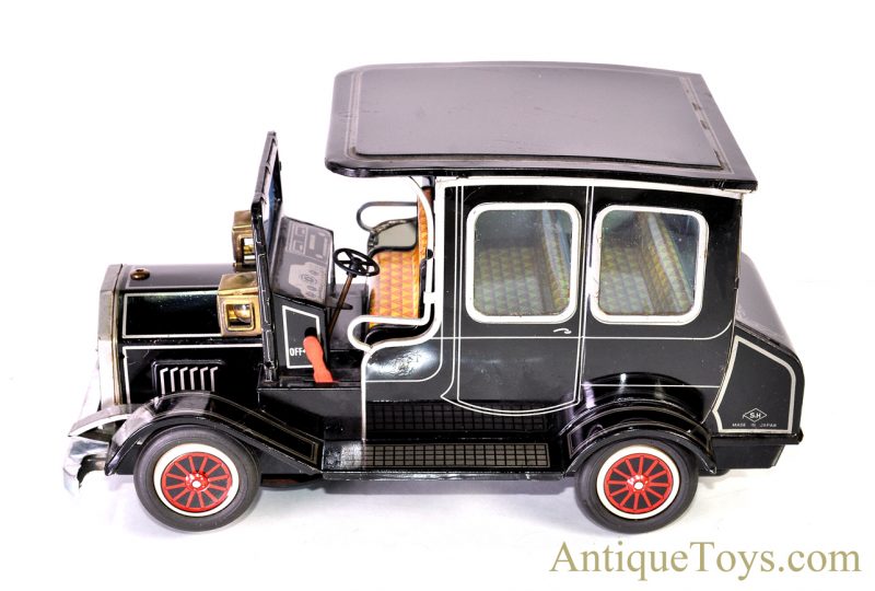 Vintage Horikowa (S.H) Tin Lithographed Battery Op. "Old Timer Car" in Black with Box Japan Toy <FONT COLOR="ff000 ">*SOLD*</font> - Image 3