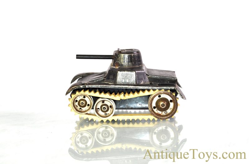 Gama Toys No. 70 Tin Lithographed Tank German Windup Toy <FONT COLOR="ff000 ">*SOLD*</font> - Image 2