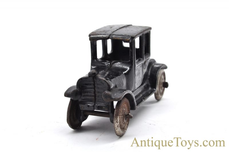 AC Williams Black Cast Iron Model T Coupe Car Toy for Sale - Image 6