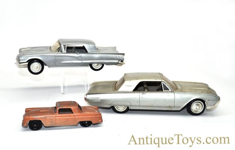 Vintage Lot of 3 Tootsietoy and AMT/Remco Promotional Model Vehicles 1960-1961 Ford Thunderbird Cars <FONT COLOR="ff000 ">*SOLD*</font>