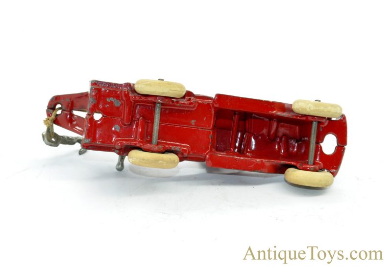 AC Williams ca. 1930's Red Cast Iron “Wrecker” #3468 with Hook & Rubber Tires Tow Truck Toy <FONT COLOR="ff000 ">*SOLD*</font> - Image 3