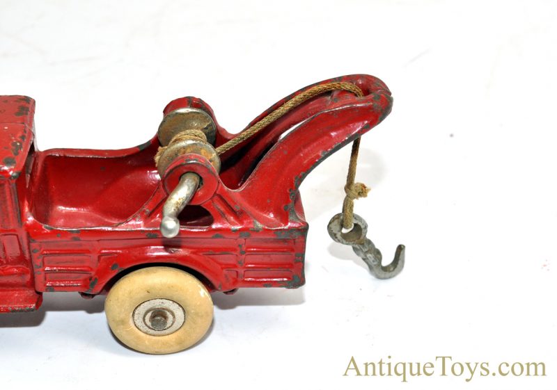 AC Williams ca. 1930's Red Cast Iron “Wrecker” #3468 with Hook & Rubber Tires Tow Truck Toy <FONT COLOR="ff000 ">*SOLD*</font> - Image 10