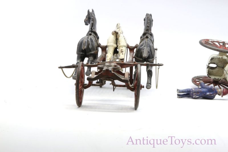 Dent Cast Iron Horse Drawn Fire Pumper <FONT COLOR="ff000 ">*SOLD*</font> - Image 2