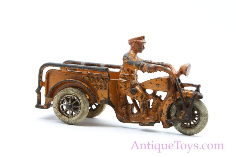 Hubley Crash Car #2049 Cast Iron Indian Motorcycle Cop *SOLD* - Image 7