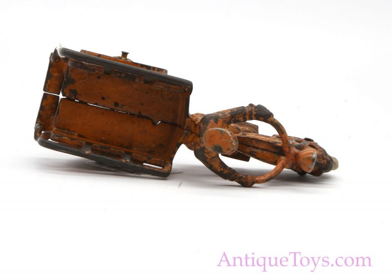 Hubley Crash Car #2049 Cast Iron Indian Motorcycle Cop *SOLD* - Image 4