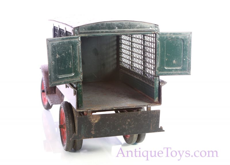 Buddy L Express Truck With Desirable Rear Dual Tires, Original <FONT COLOR="ff000 ">*SOLD*</font> - Image 7
