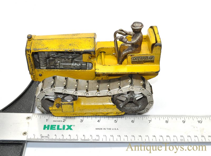 Antique Arcade ca. late 1930’s Yellow Cast Iron “Caterpillar Diesel Tractor” #270Y D-7 Crawler Track-type Tractor Toy <FONT COLOR="ff000 ">*SOLD*</font> - Image 12
