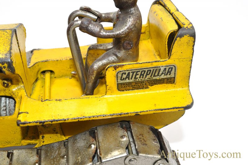 Antique Arcade ca. late 1930’s Yellow Cast Iron “Caterpillar Diesel Tractor” #270Y D-7 Crawler Track-type Tractor Toy <FONT COLOR="ff000 ">*SOLD*</font> - Image 8