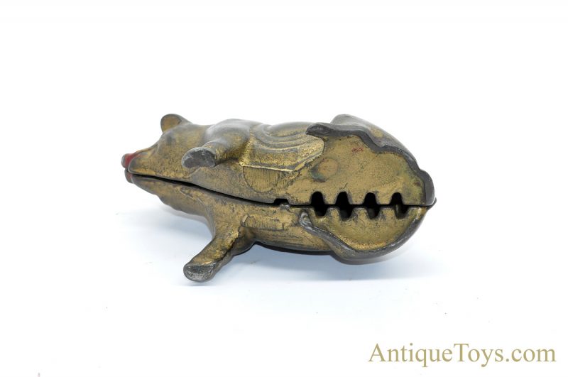 Antique ca. 1920’s A.C. Williams Gold Cast Iron Figural “Sitting Pig” Hog Swine Still Coin Penny Bank <FONT COLOR="ff000 ">*SOLD*</font> - Image 4