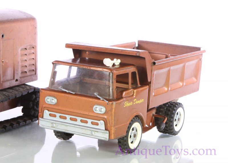 Copper Structo Dump Truck and Construction Digger <FONT COLOR="ff000 ">*SOLD*</font> - Image 10