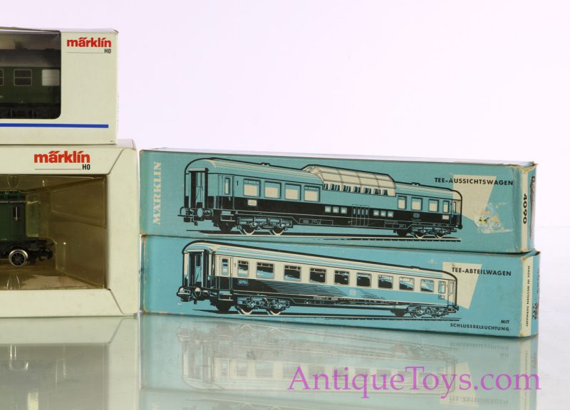 Marklin HO Train Set with Dining car and Electric Engine <FONT COLOR="ff000 ">*SOLD*</font> - Image 10