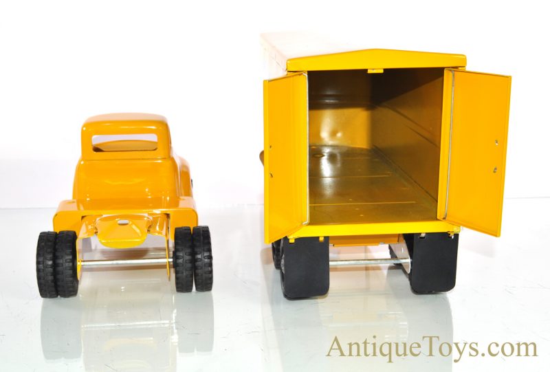 Vintage ca. 1954 Custom Designed Restore Tonka Toys Indian Motorcycle Pressed Steel Semi Tractor Trailer with Boxed New Ray Toys Indian Motorcycle Scale Model <FONT COLOR="ff000 ">*SOLD*</font> - Image 7