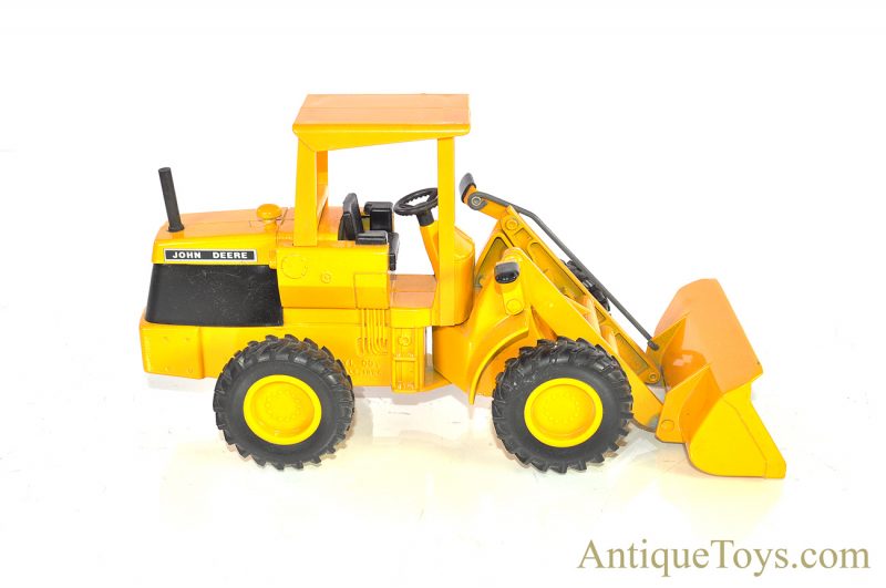 Vintage Ertl John Deere Loader #507 Diecast 1/16 Scale Replica Construction Toy <FONT COLOR="ff000 ">*SOLD*</font> - Image 2