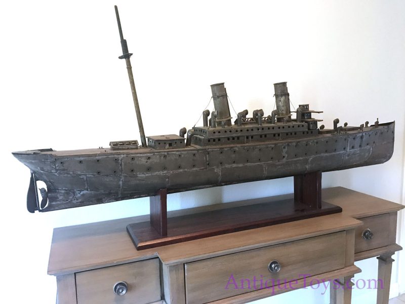 German Tin Ship Toy For Sale, early 1900s <FONT COLOR="ff000 ">*SOLD*</font> - Image 2