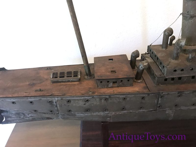 German Tin Ship Toy For Sale, early 1900s <FONT COLOR="ff000 ">*SOLD*</font> - Image 6