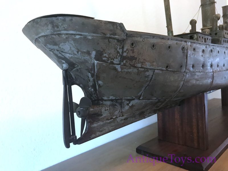 German Tin Ship Toy For Sale, early 1900s <FONT COLOR="ff000 ">*SOLD*</font> - Image 7