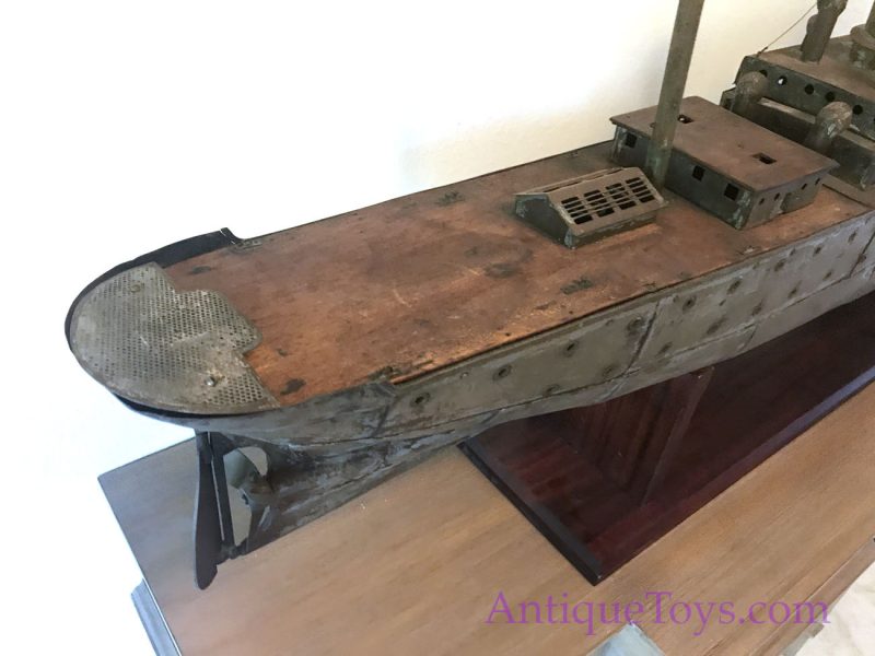 German Tin Ship Toy For Sale, early 1900s <FONT COLOR="ff000 ">*SOLD*</font> - Image 8
