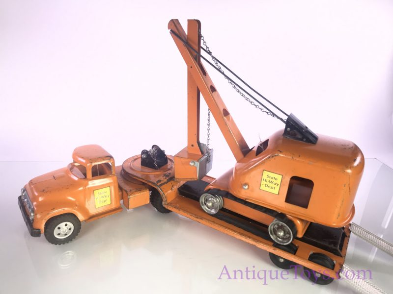 Tonka Hi-Way Tractor Trailer, Lowboy, with Steam Shovel from 1957 <FONT COLOR="ff000 ">*SOLD*</font> - Image 3