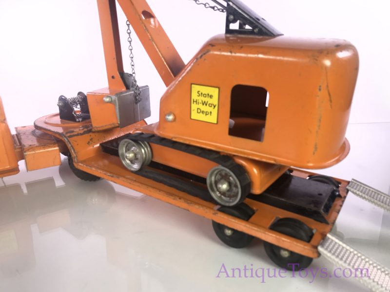 Tonka Hi-Way Tractor Trailer, Lowboy, with Steam Shovel from 1957 <FONT COLOR="ff000 ">*SOLD*</font> - Image 7