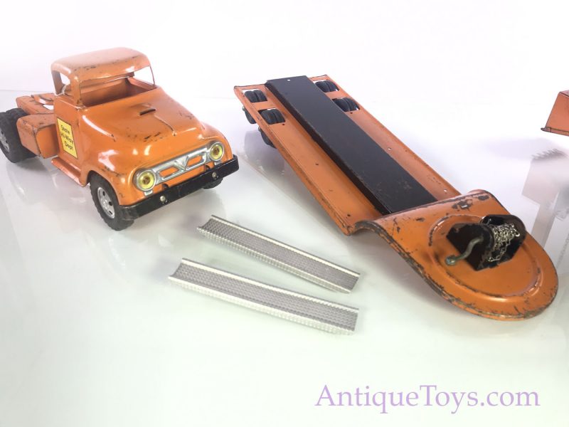 Tonka Hi-Way Tractor Trailer, Lowboy, with Steam Shovel from 1957 <FONT COLOR="ff000 ">*SOLD*</font> - Image 8