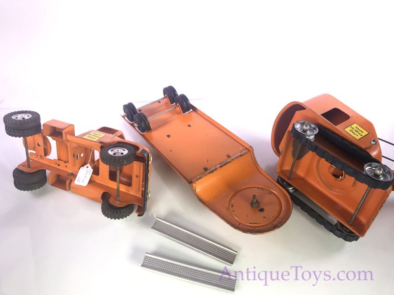 Tonka Hi-Way Tractor Trailer, Lowboy, with Steam Shovel from 1957 <FONT COLOR="ff000 ">*SOLD*</font> - Image 12