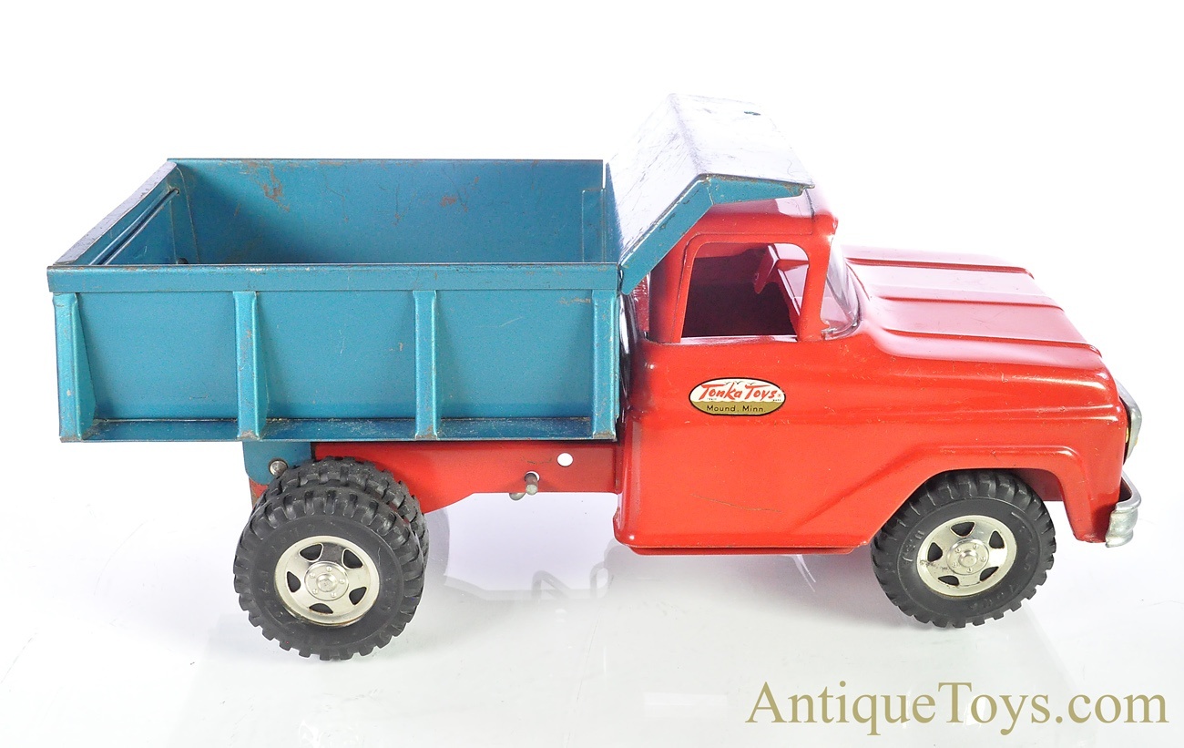 steel trucks toys