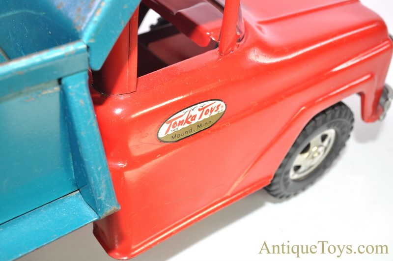 Vintage ca. 1960's Original Tonka Pressed Steel Dual Rear Wheel Hydraulic Dump Truck <FONT COLOR="ff000 ">*SOLD*</font> - Image 9