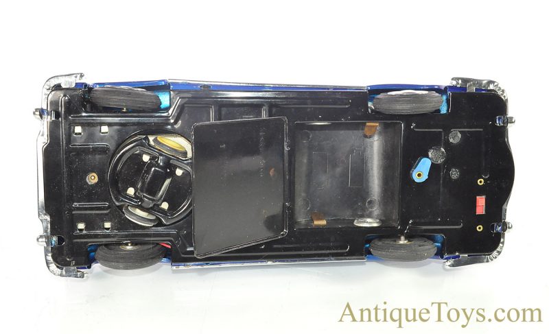 Vintage Chinese Tin Lithographed ME 630 Battery Operated "Photoing on Car" with Box<FONT COLOR="ff000 ">*SOLD*</font> - Image 11
