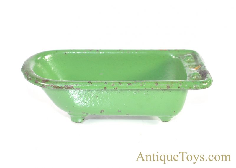 Kilgore, Hubley/Arcade Cast Iron Dollhouse Tub, Toilet, & Highchair Furniture Set *SOLD* - Image 5