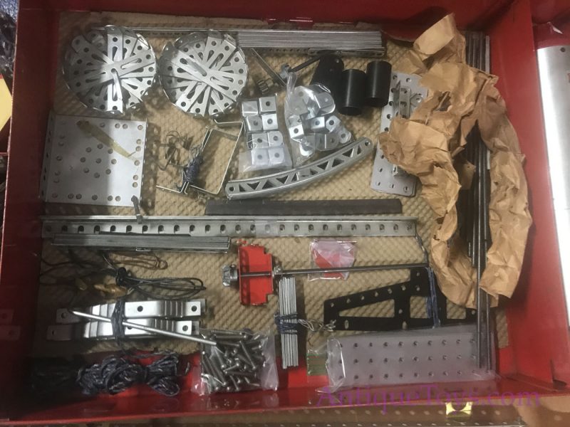 AC Gilbert Erector Set 10 1/2 with Parachute <FONT COLOR="ff000 ">*SOLD*</font> - Image 12