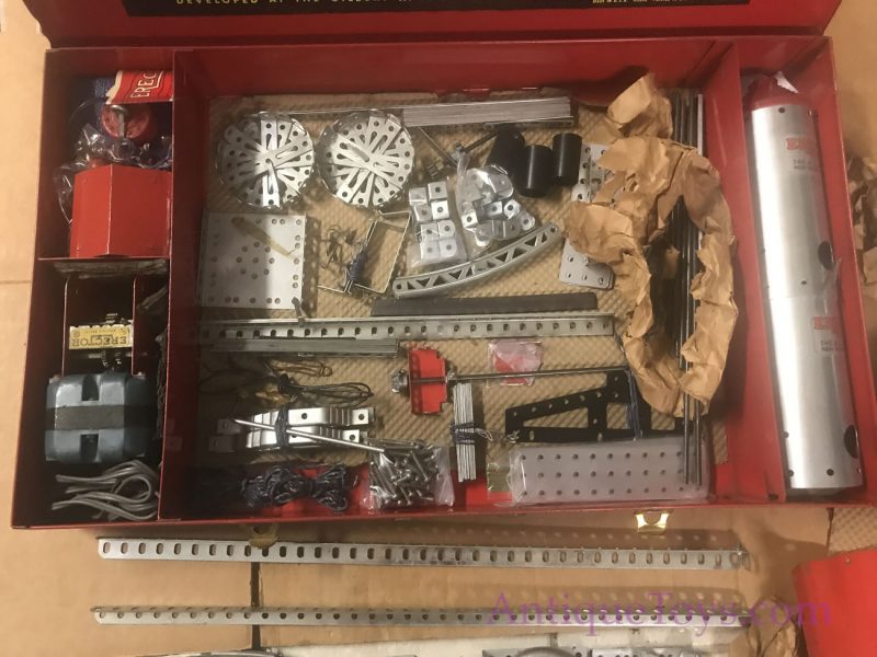 AC Gilbert Erector Set 10 1/2 with Parachute <FONT COLOR="ff000 ">*SOLD*</font> - Image 16