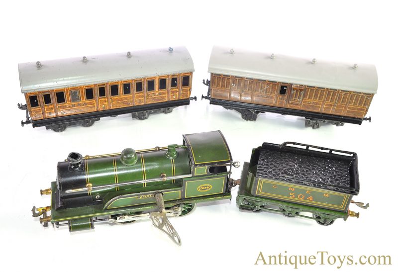 Gebrüder Bing Bassett-Lowke Tin Lithographed Windup Apollo #504 Locomotive with LNER #504 Tender & #525 & 325 Train Cars <FONT COLOR="ff000 ">*SOLD*</font> - Image 3