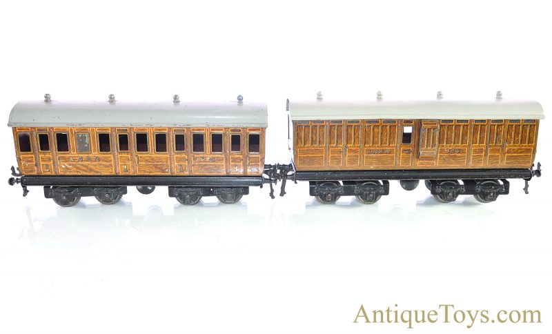 Gebrüder Bing Bassett-Lowke Tin Lithographed Windup Apollo #504 Locomotive with LNER #504 Tender & #525 & 325 Train Cars <FONT COLOR="ff000 ">*SOLD*</font> - Image 11