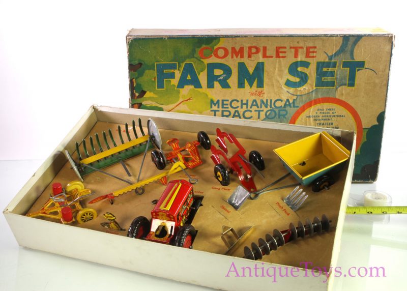 Marx Complete Farm Set with Mechanical Tractor <FONT COLOR="ff000 ">*SOLD*</font>